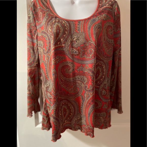 *SOLD* Beautiful Top - Picture 1 of 3